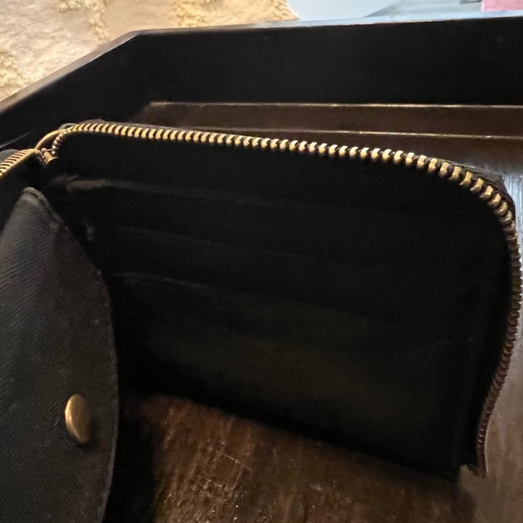 Faux leather wallet with geometric design - Picture 5 of 5